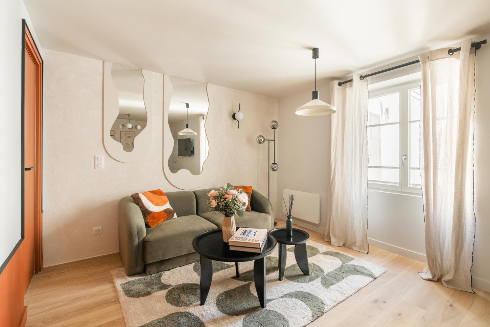 Sereners Apartments In Montorgueil - Rue Saint-Denis Париж Экстерьер фото