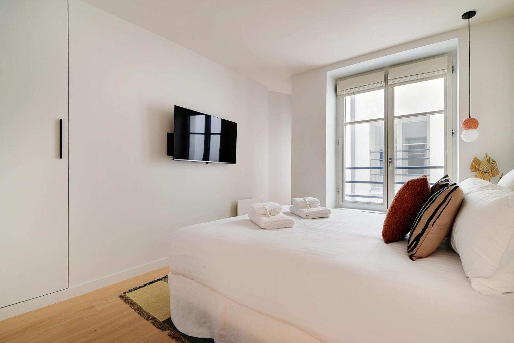 Sereners Apartments In Montorgueil - Rue Saint-Denis Париж Экстерьер фото