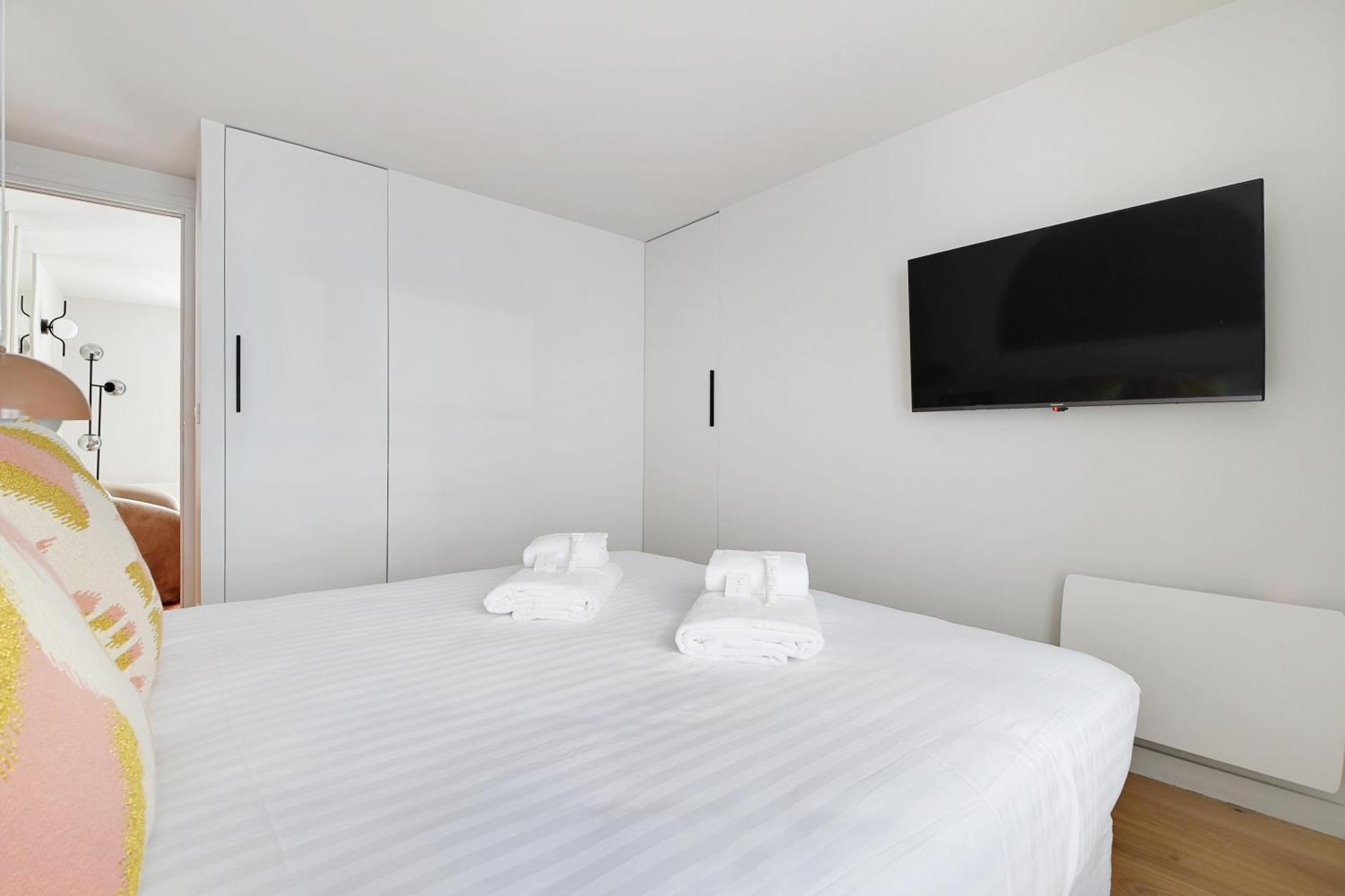 Sereners Apartments In Montorgueil - Rue Saint-Denis Париж Экстерьер фото